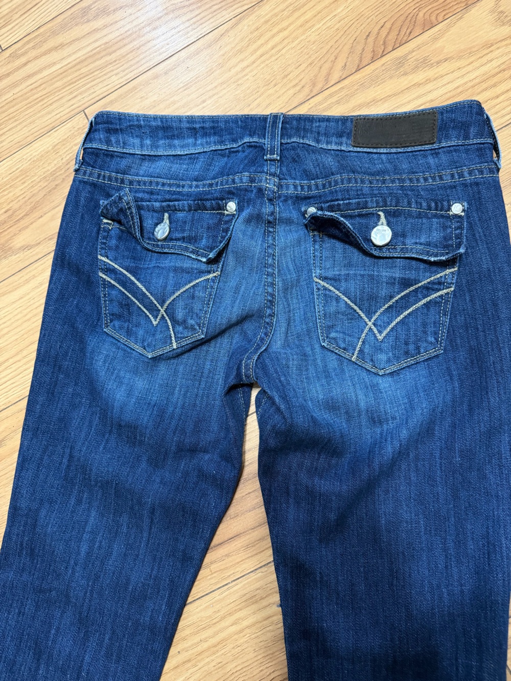 William Rast Jeans - Picture 4 of 6